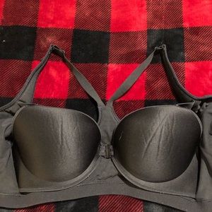 Victoria's Secret Intimates & Sleepwear - Victoria Sport knockout bra 34D Victoria's Secret Intimates & Sleepwear - Victoria Sport knockout bra 34D